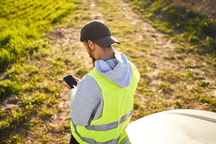 Use what3words to give us information 