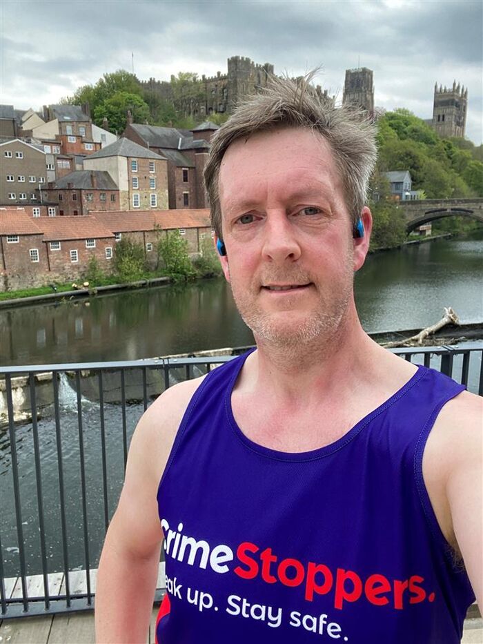 Crimestoppers volunteer runs London Marathon to raise awareness of domestic abuse